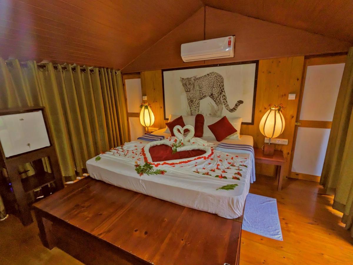 Yala Hotel Lion -Air Conditioned High Luxury Safari Camp Buitenkant foto